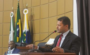 Vereador Carlos Instrutor comemora conquista do Programa Internet para todos